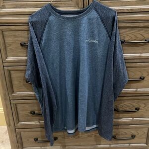 Men’s Columbia long sleeve shirt Size Large